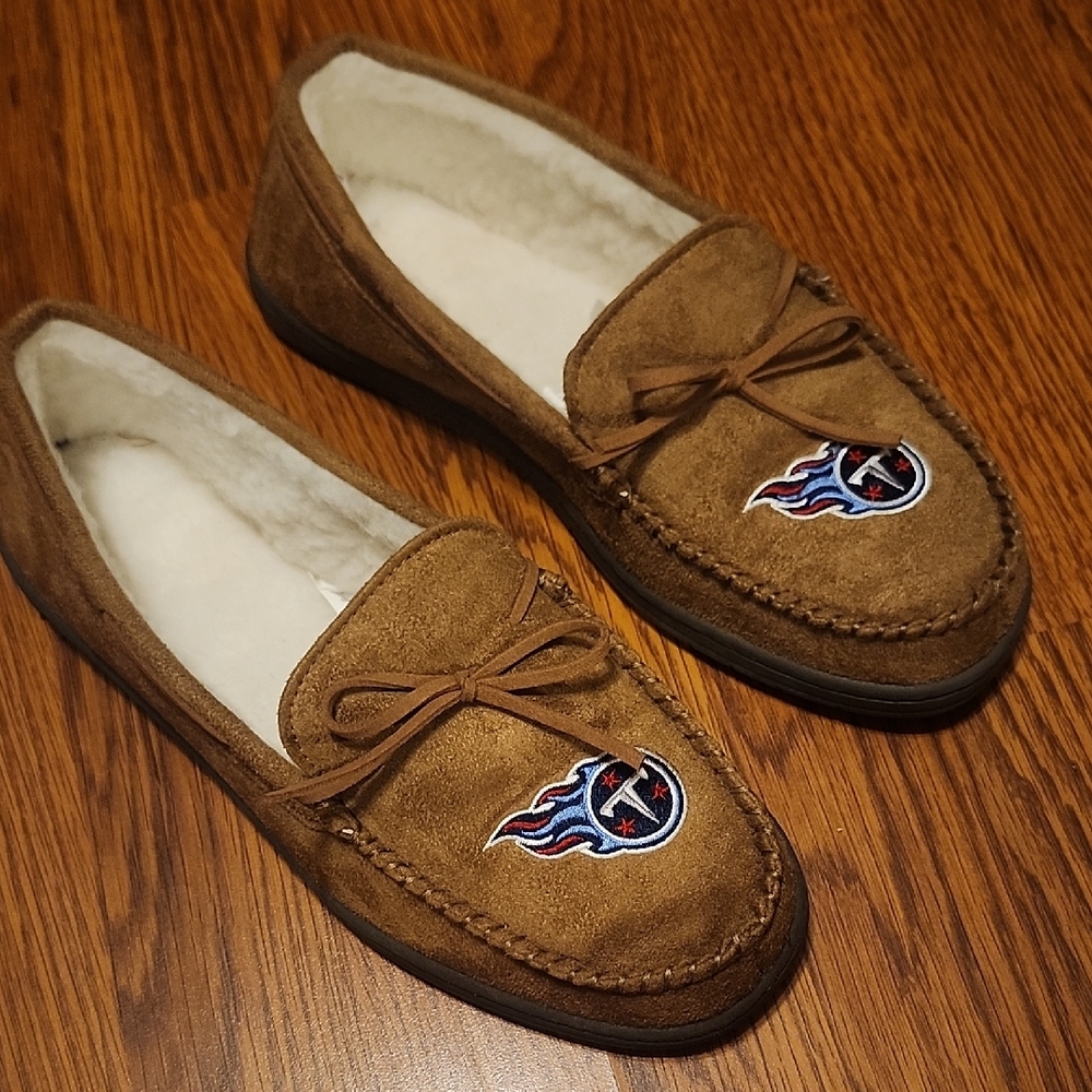 Men's Brown Suede Loafers with Embroidered Detail